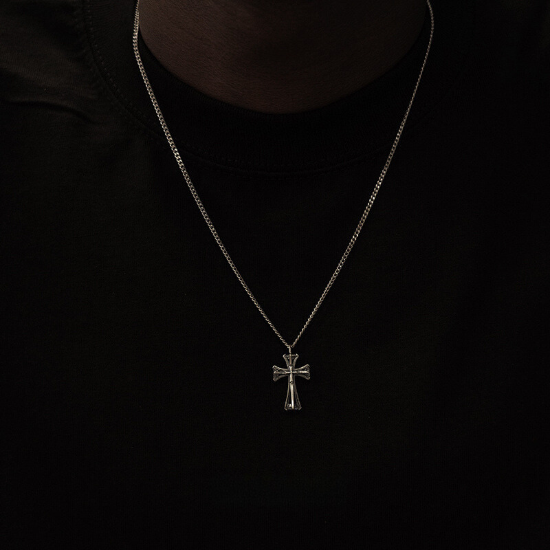 LY No. 3028 Cross Pendant Necklace