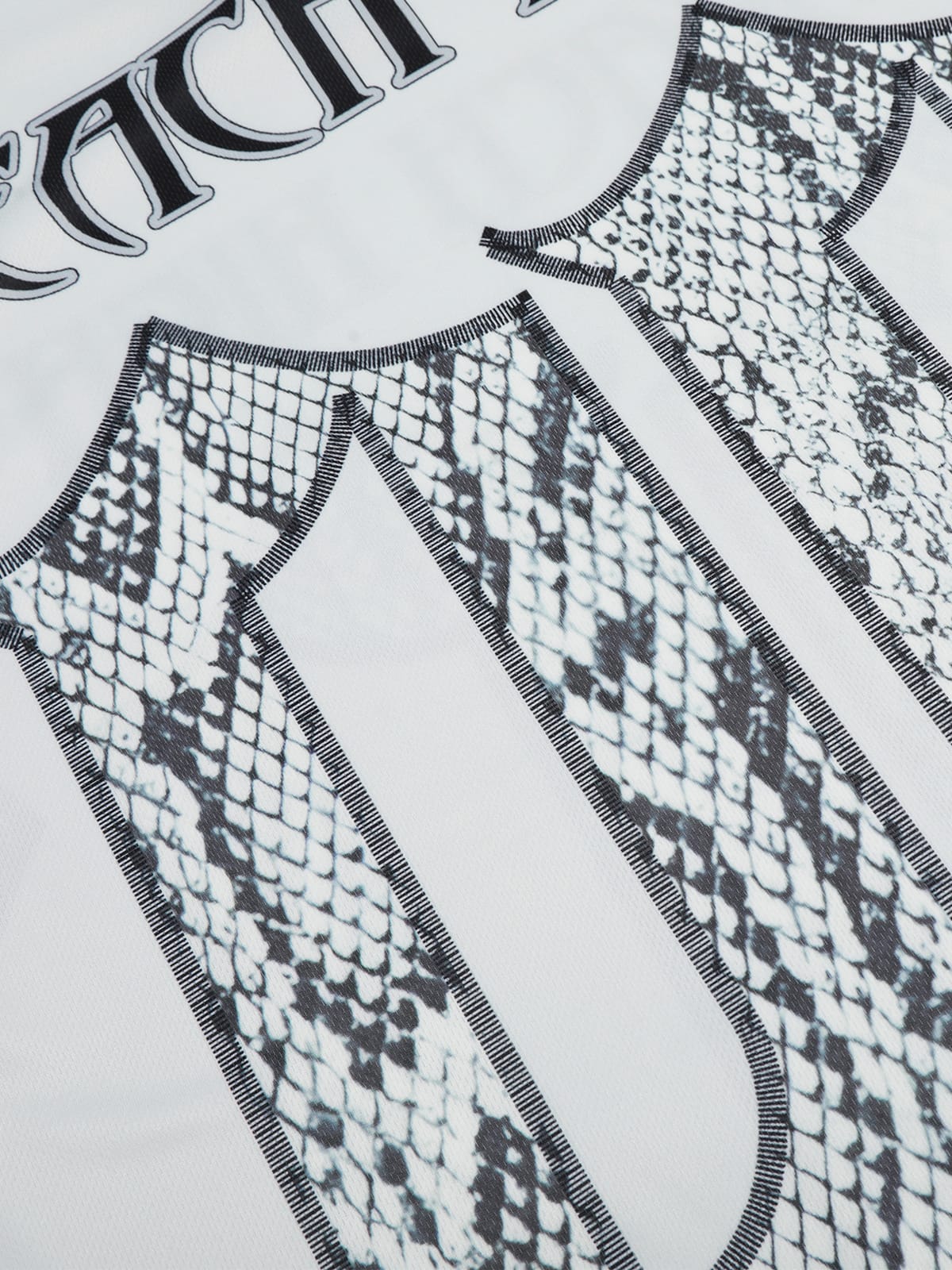 LY No. 1193 Snakeskin Print Jersey T-shirt