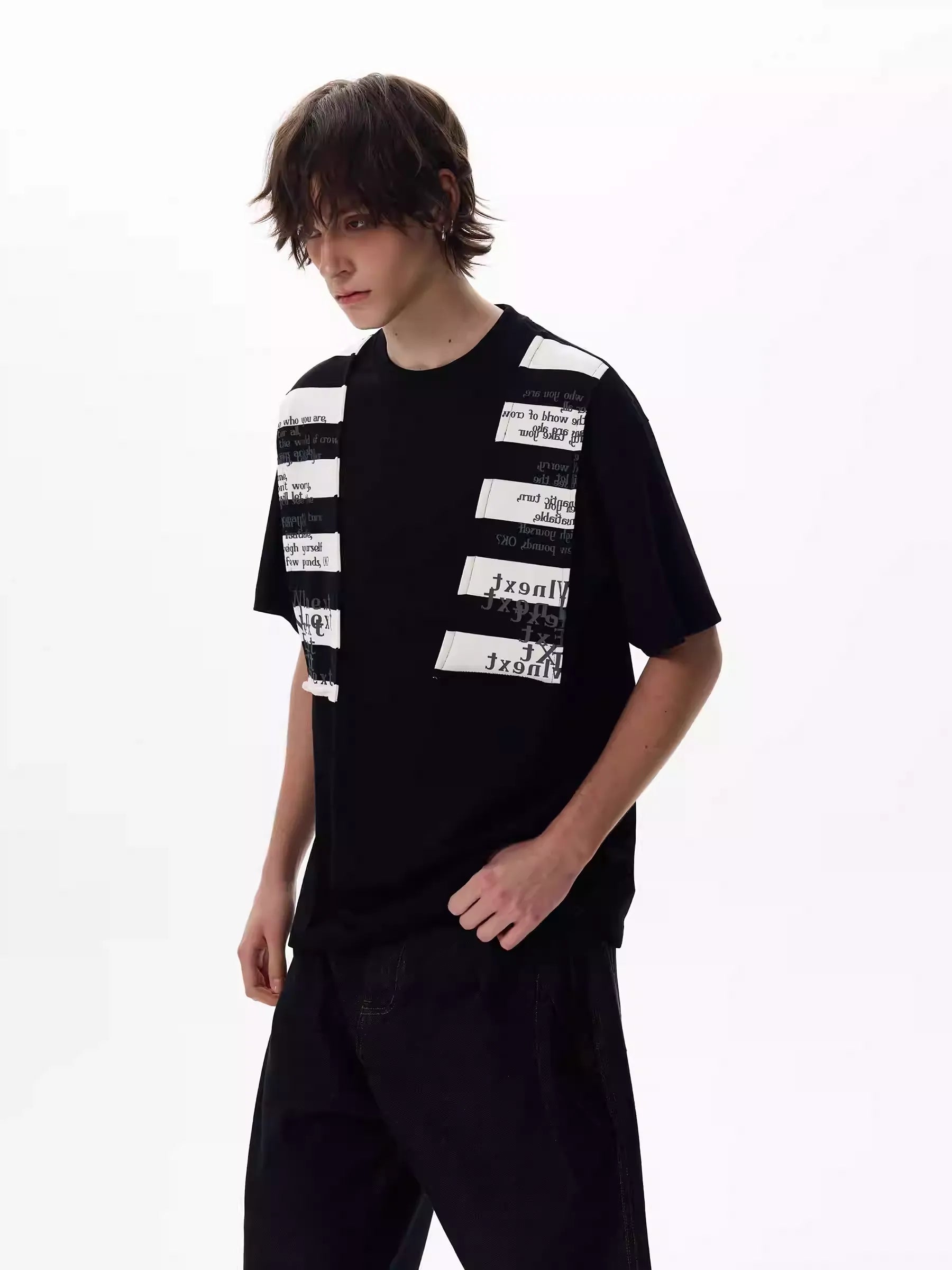 LY No. 1235 Striped Text Scarf