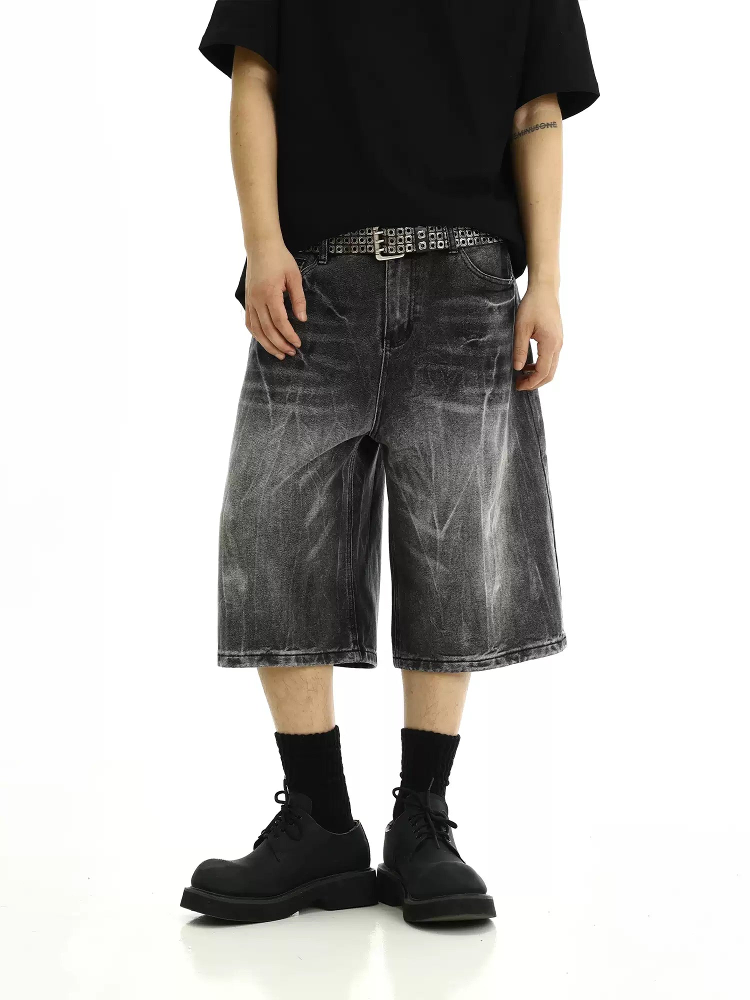 LY No. 2075 Washed Black Denim Jorts